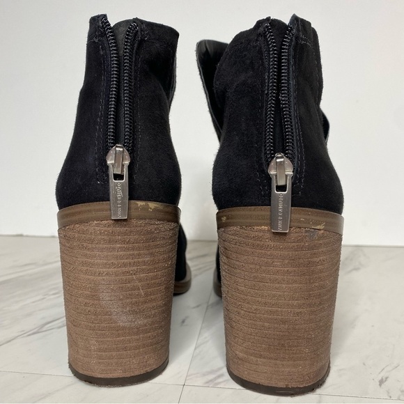 Vince Camuto Welland Black Suede Bootie 10M - Picture 4 of 13